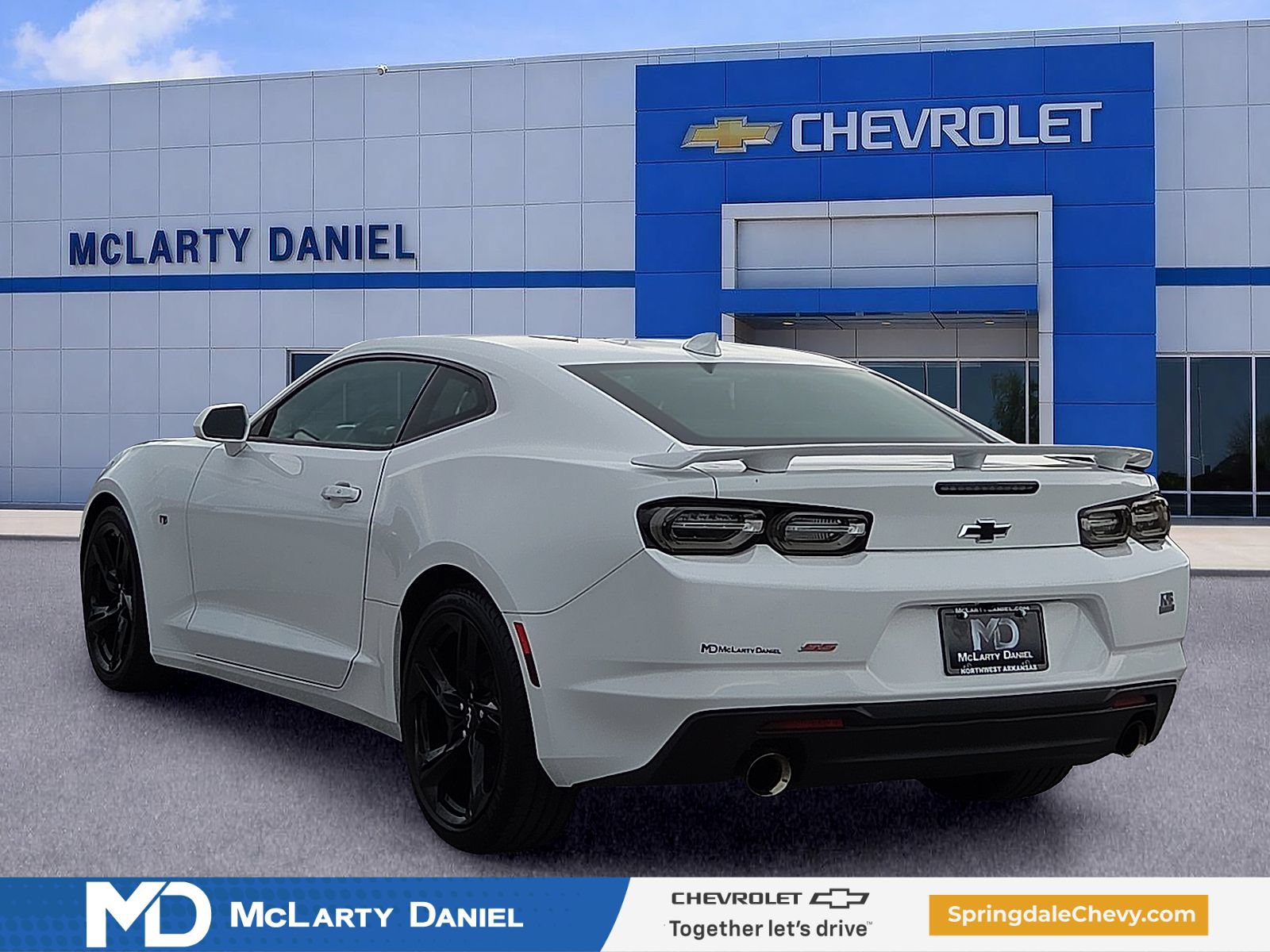 Used 2022 Chevrolet Camaro SS RWD image 4
