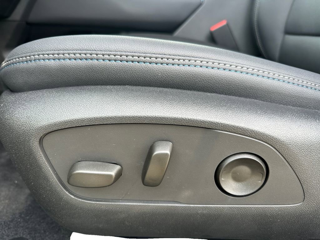 New 2026 Chevrolet Equinox EV LT image 10