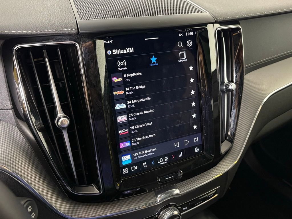 Used 2025 Volvo XC60 T8 Polestar image 26