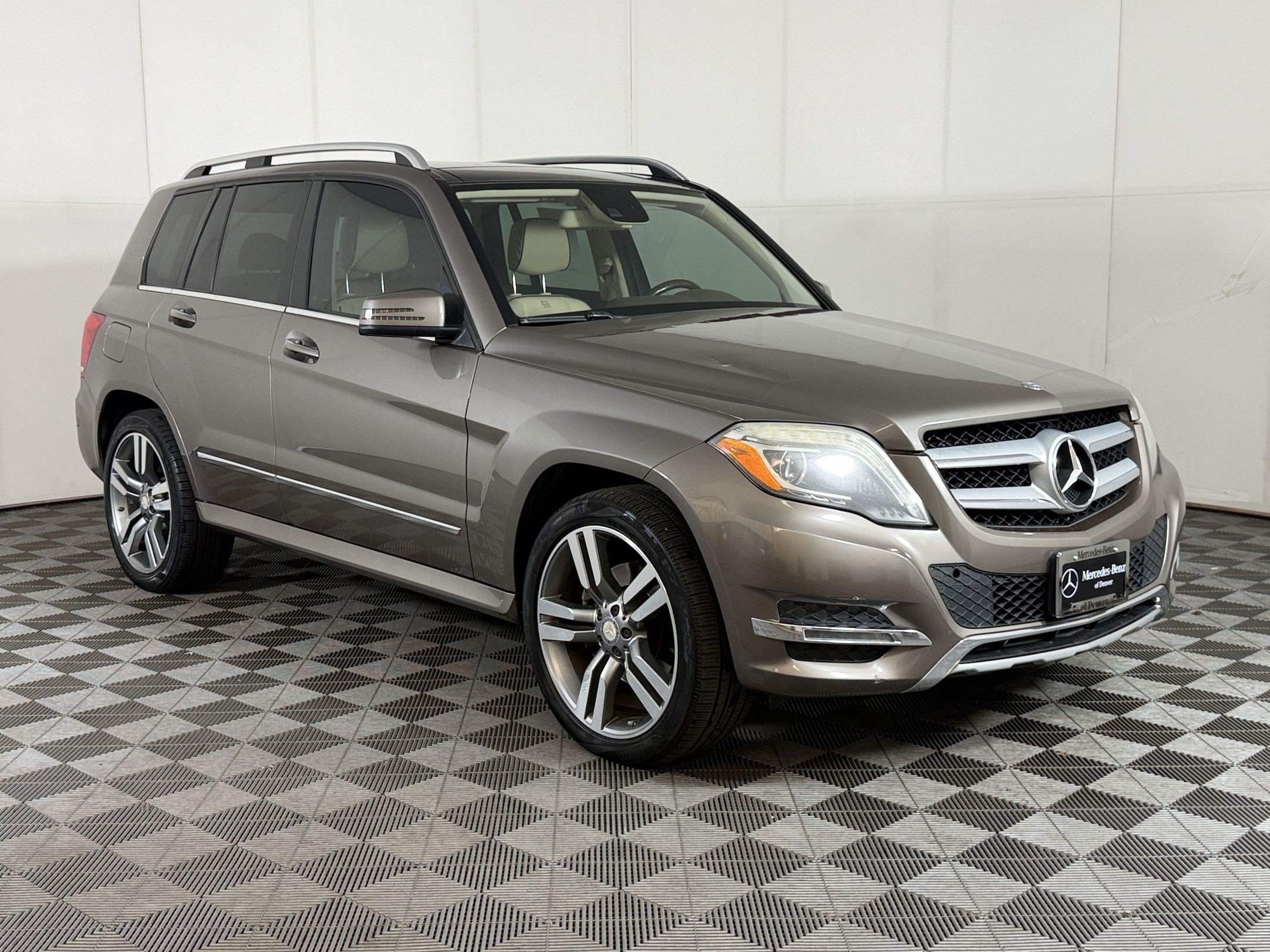 Used 2014 Mercedes-Benz GLK 350 4MATIC image 7