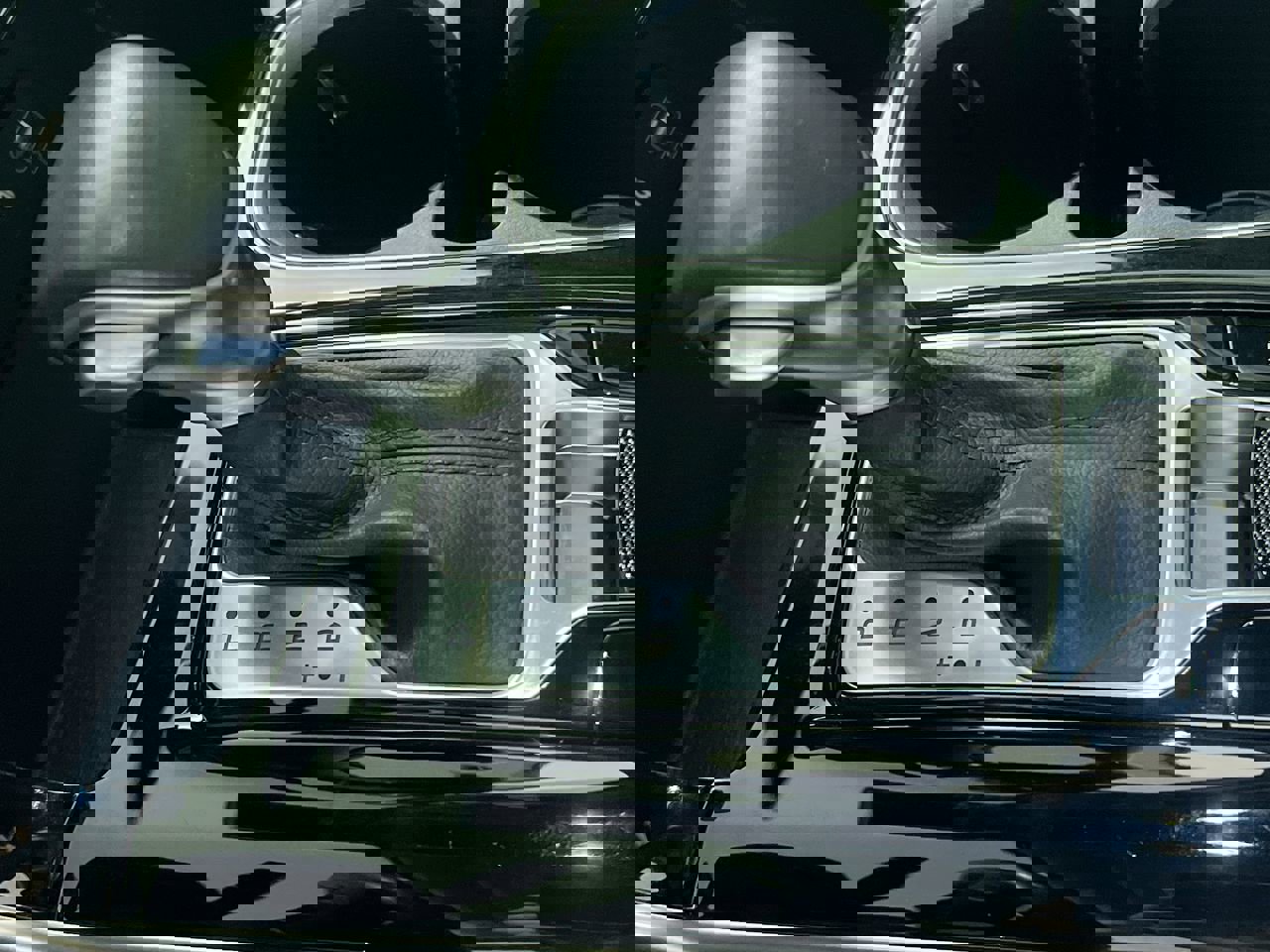 Certified 2024 Kia Carnival SX Prestige image 24