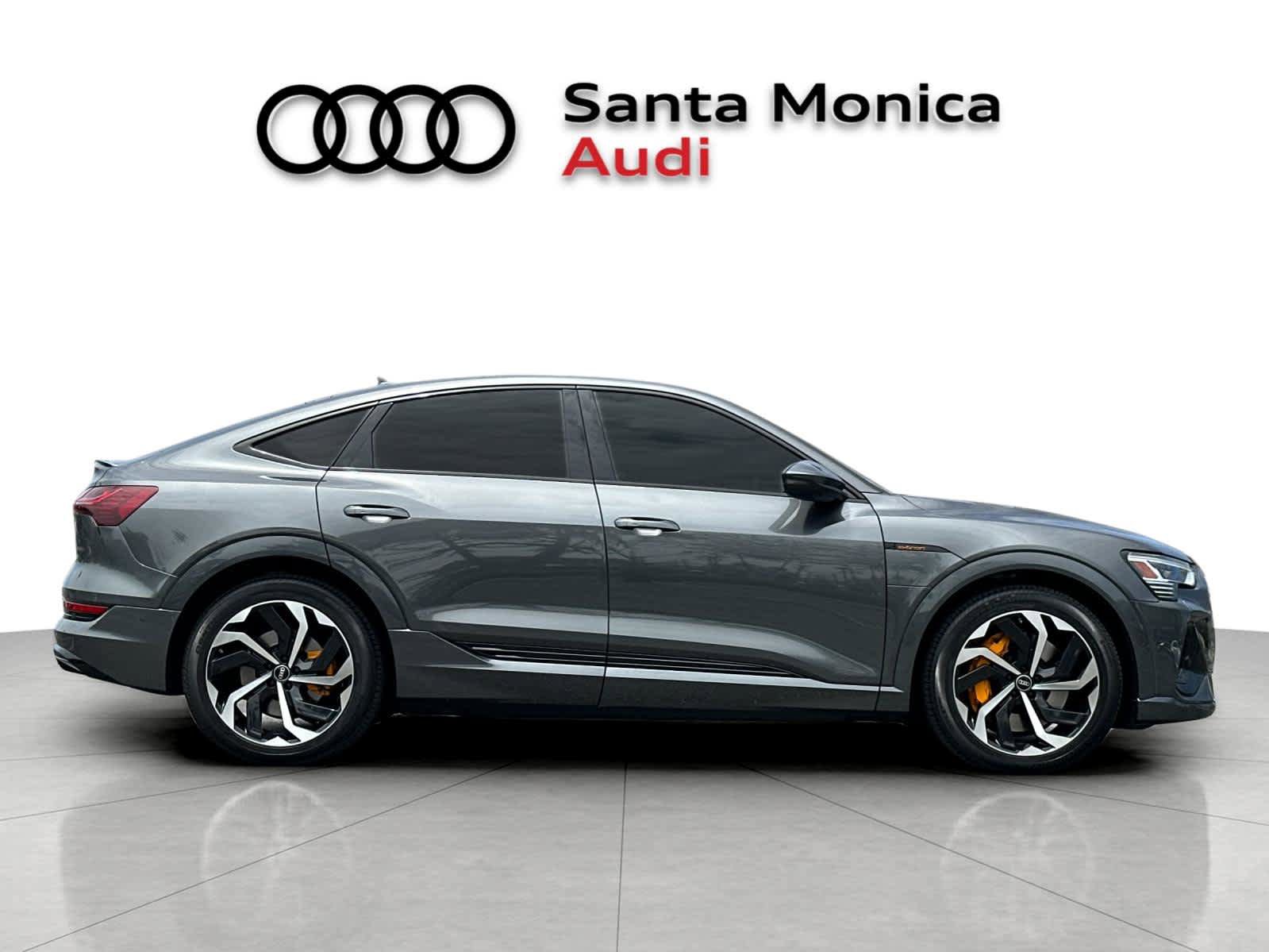 Used 2023 Audi e-tron Premium Plus w/ Premium Plus Package AWD/4WD image 8