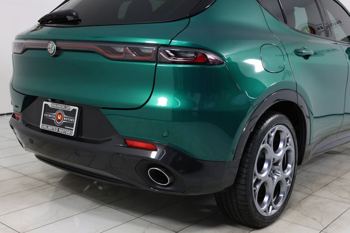 Used 2024 Alfa Romeo Tonale Veloce w/ Active Assist Package AWD/4WD image 43