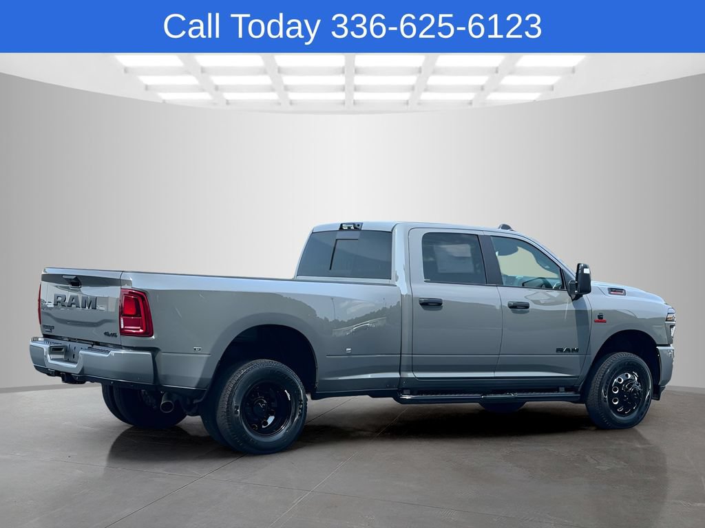New 2026 RAM 3500 Big Horn AWD/4WD image 7
