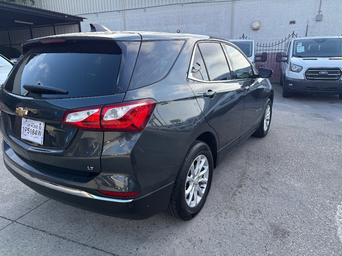 Used 2020 Chevrolet Equinox LT w/ Driver Convenience Package FWD image 4