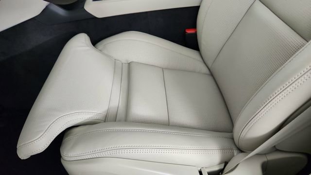 New 2026 Volvo XC90 T8 Ultra w/ Protection Package Premier AWD/4WD image 13
