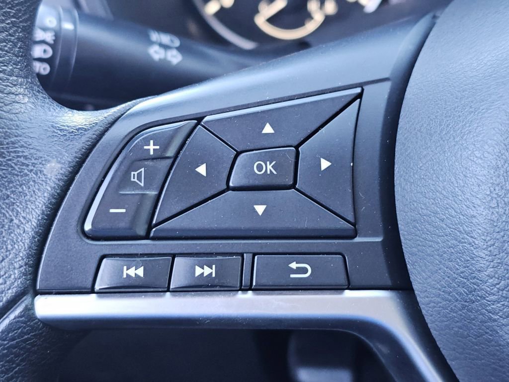 Used 2022 Nissan Altima 2.5 SV AWD/4WD image 14