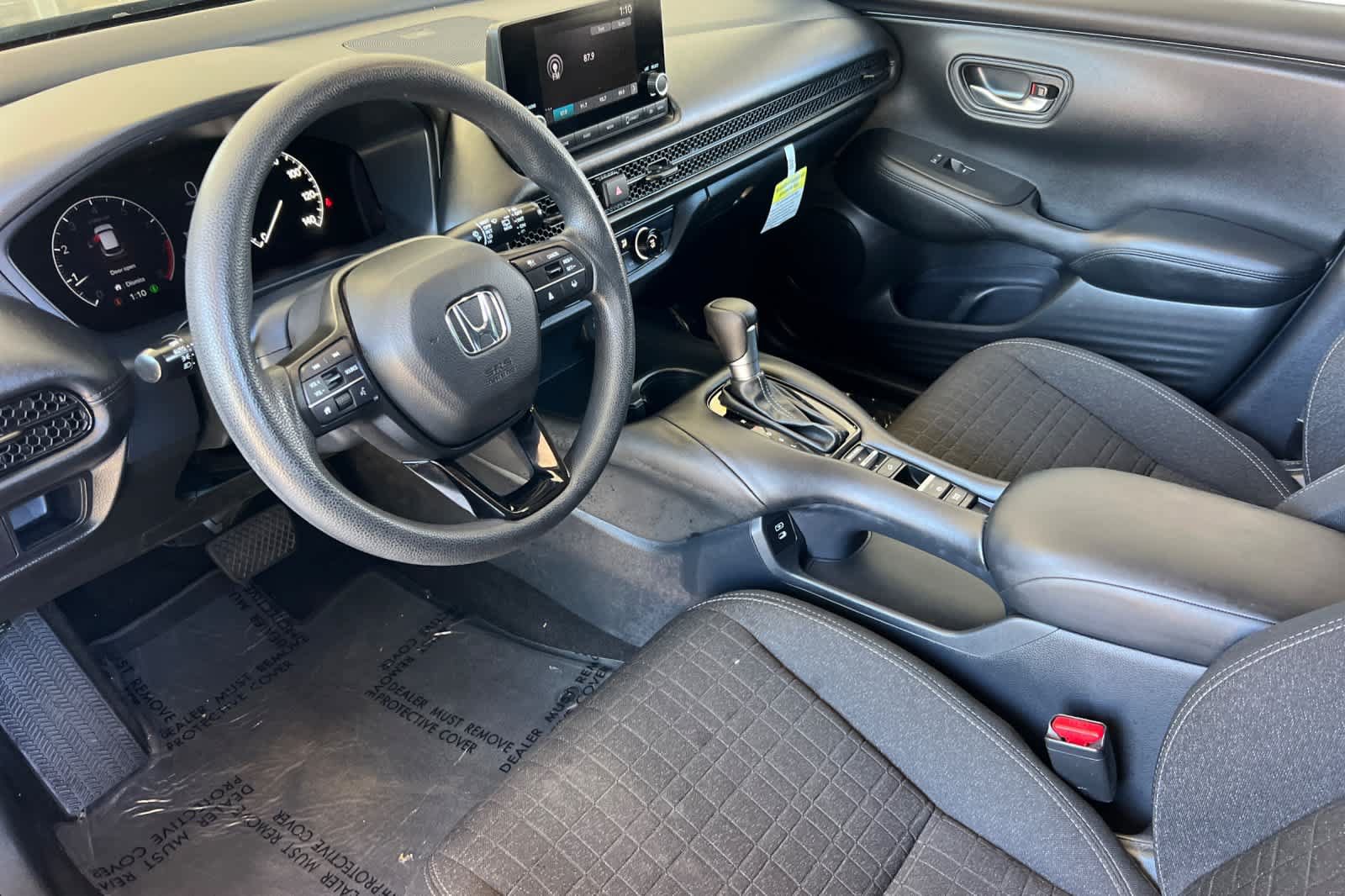Used 2025 Honda HR-V LX image 11