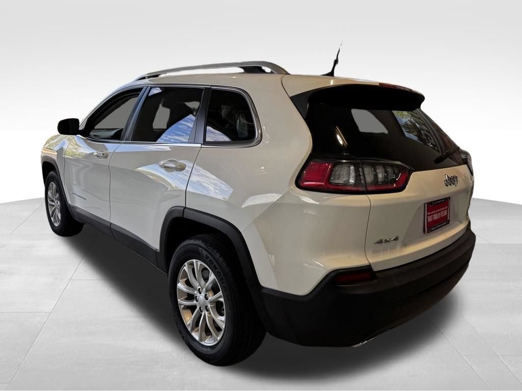 Used 2019 Jeep Cherokee Latitude w/ Popular Appearance Group AWD/4WD image 4