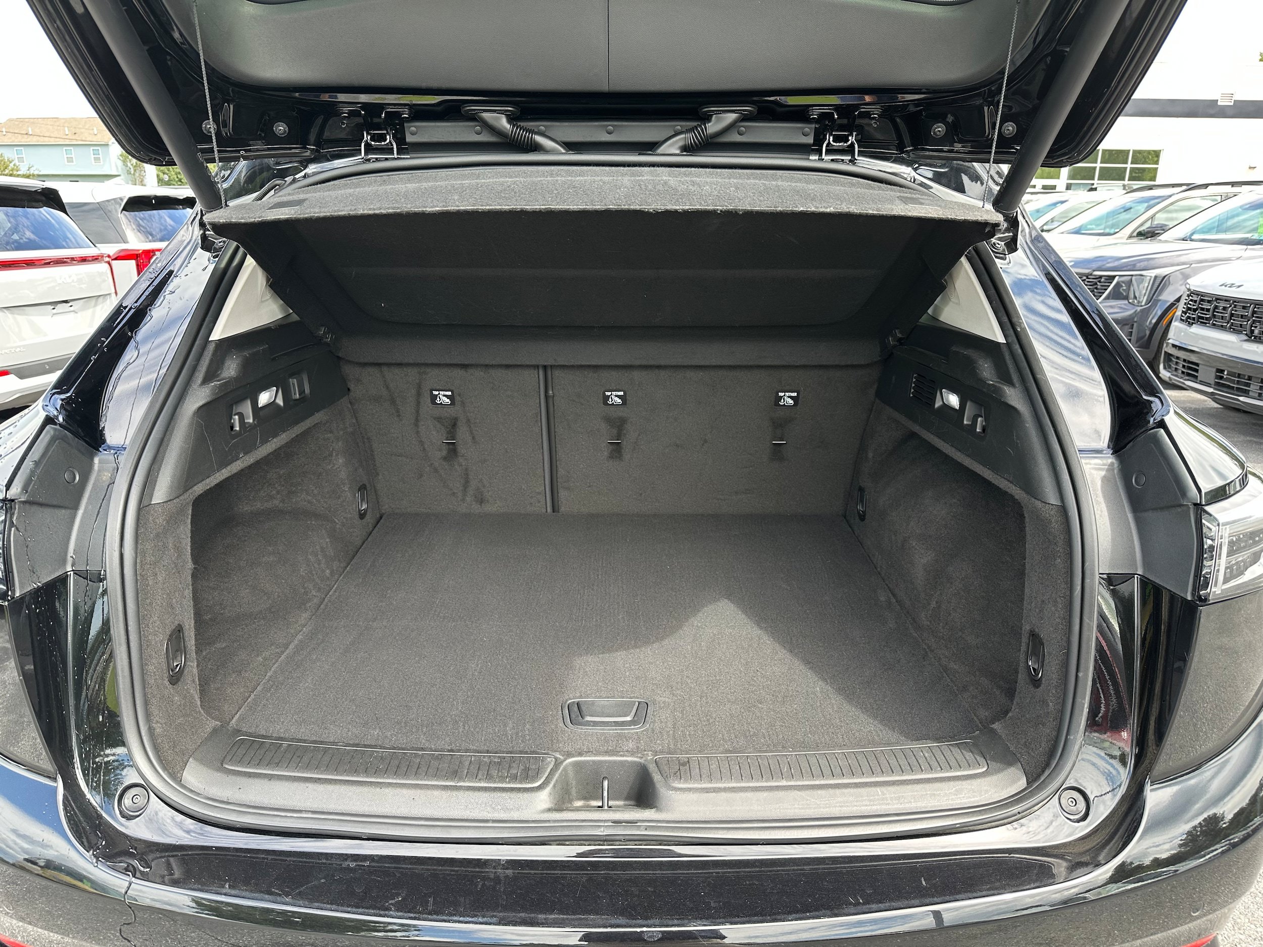 Used 2024 Buick Envision Avenir AWD/4WD image 10