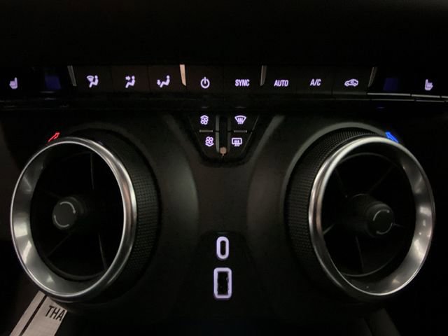 Used 2021 Chevrolet Blazer LT FWD image 19