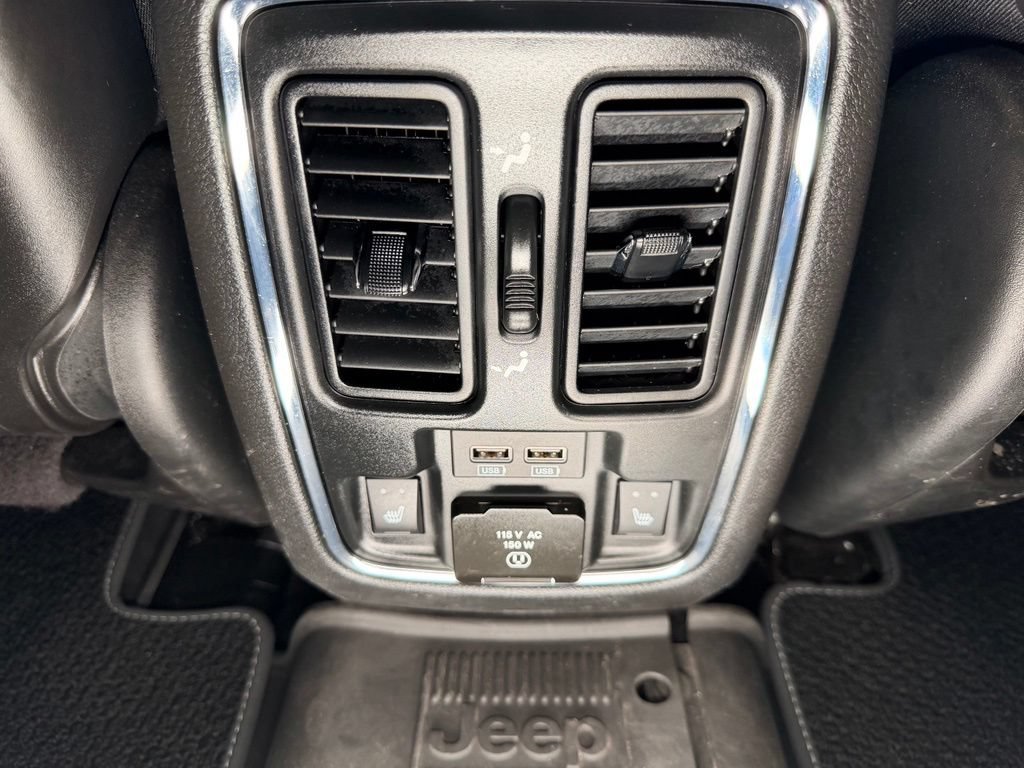 Used 2021 Jeep Grand Cherokee Limited AWD/4WD image 10