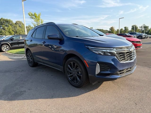 Used 2023 Chevrolet Equinox RS AWD/4WD image 4