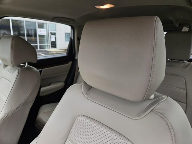 Used 2018 Honda CR-V Touring image 24
