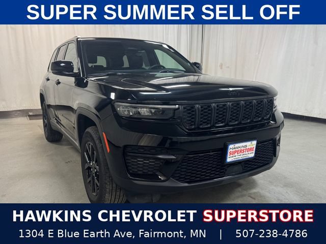 Used 2025 Jeep Grand Cherokee Altitude