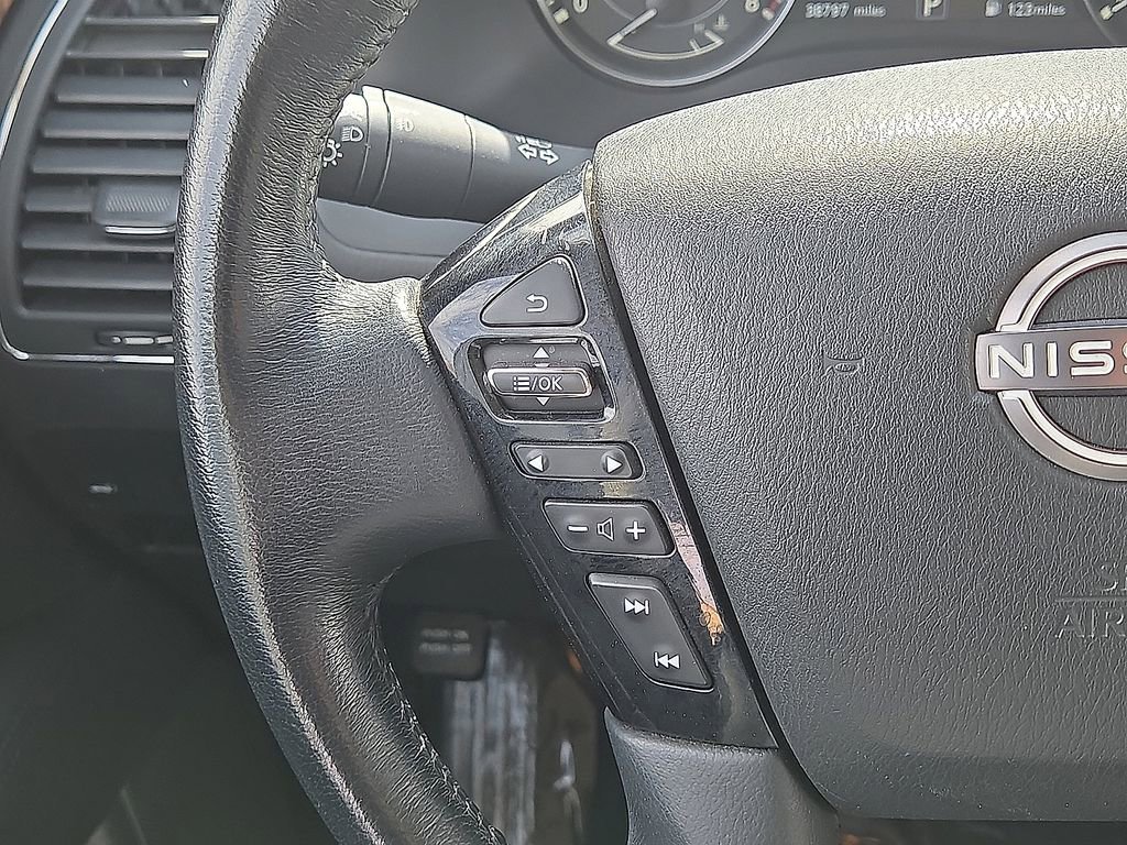 Used 2024 Nissan Armada SL image 17