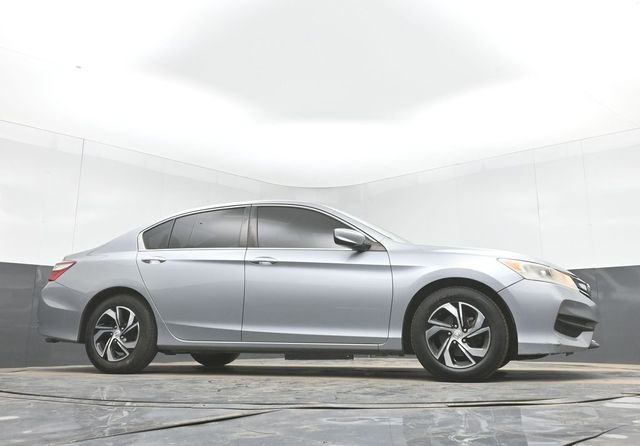 Used 2017 Honda Accord LX image 44