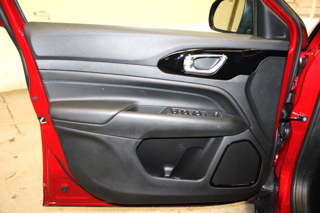 New 2026 Jeep Compass Limited image 22