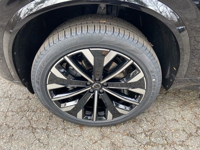 New 2026 Volvo XC90 B6 Ultra image 9