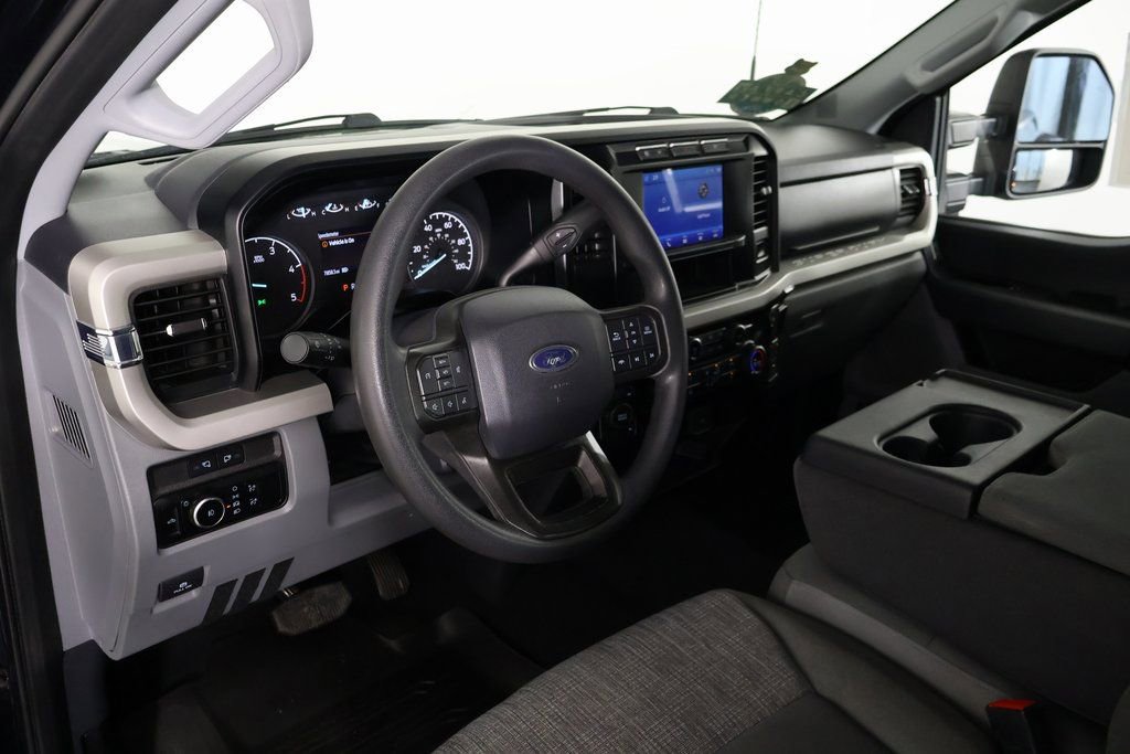 Used 2024 Ford F350 XLT w/ 360-Degree Camera Package AWD/4WD image 7