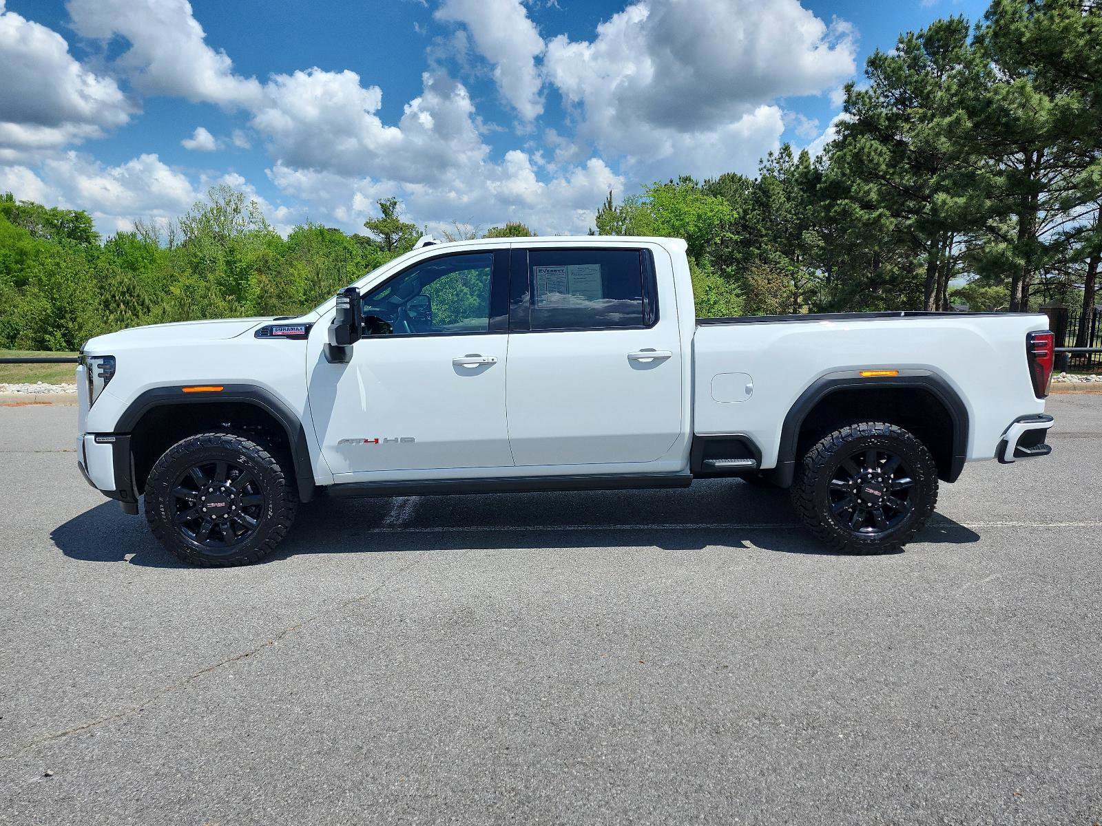 Certified 2025 GMC Sierra 2500 AT4 w/ AT4 Premium Plus Package image 2