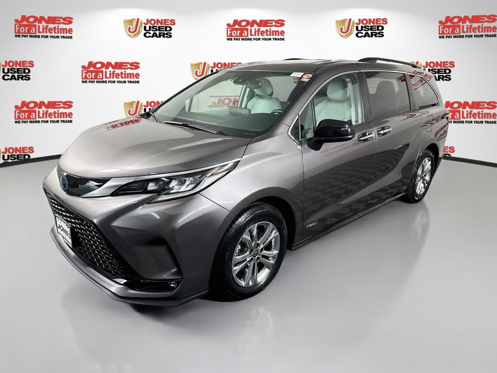 Certified 2021 Toyota Sienna XSE AWD/4WD image 15