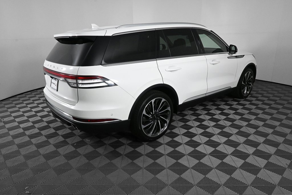Used 2022 Lincoln Aviator Reserve w/ Equipment Group 201A image 27