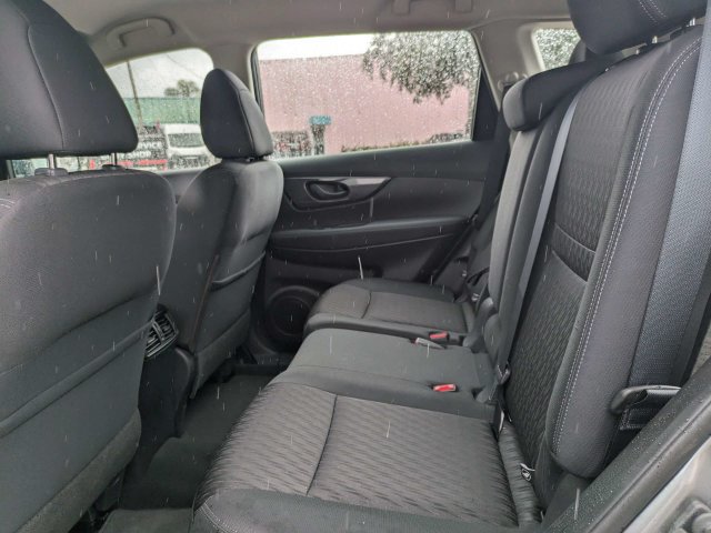 Used 2019 Nissan Rogue S AWD/4WD image 14