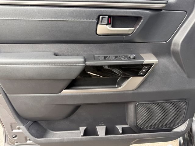 Used 2024 Toyota Tundra Limited AWD/4WD image 8