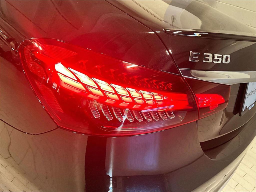 Used 2021 Mercedes-Benz E 350 4MATIC Sedan image 31