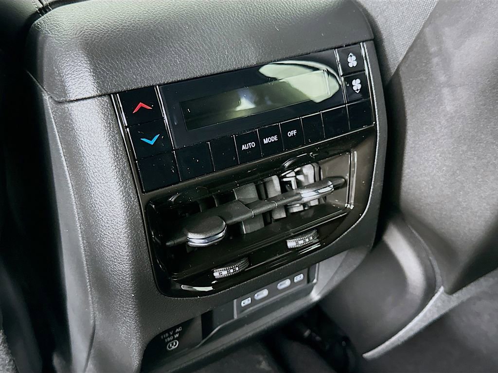 New 2026 Jeep Grand Cherokee L 4WD image 33