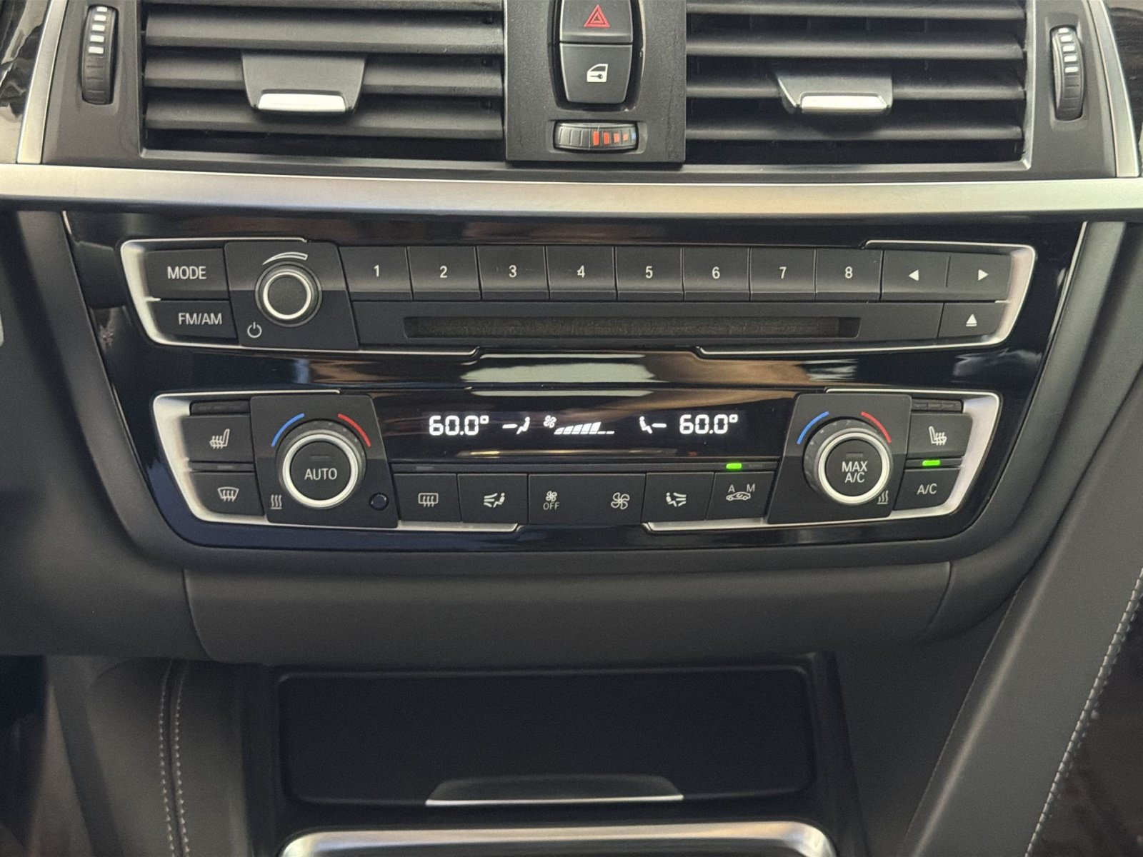 Used 2016 BMW M4 Convertible RWD image 21