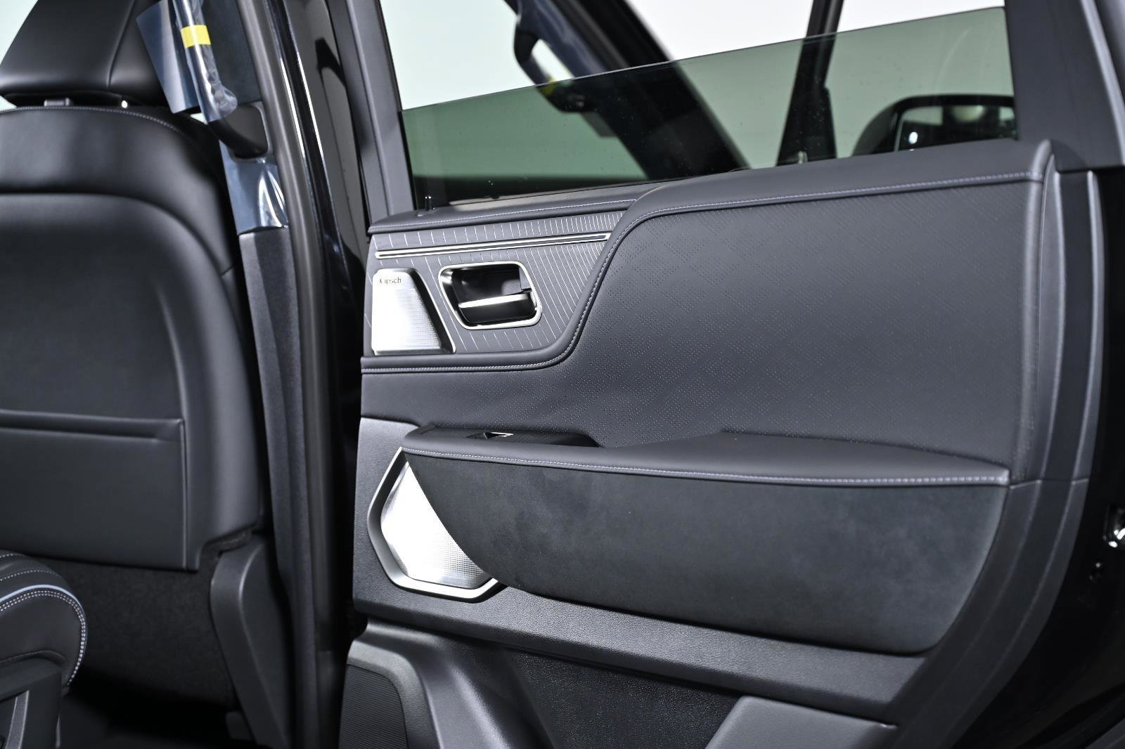 New 2026 INFINITI QX80 Autograph w/ Premium Cargo Package image 36