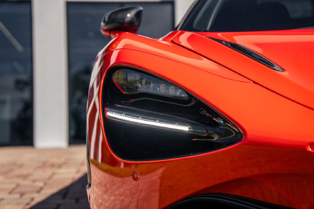 Used 2021 McLaren 720S Performance RWD image 10