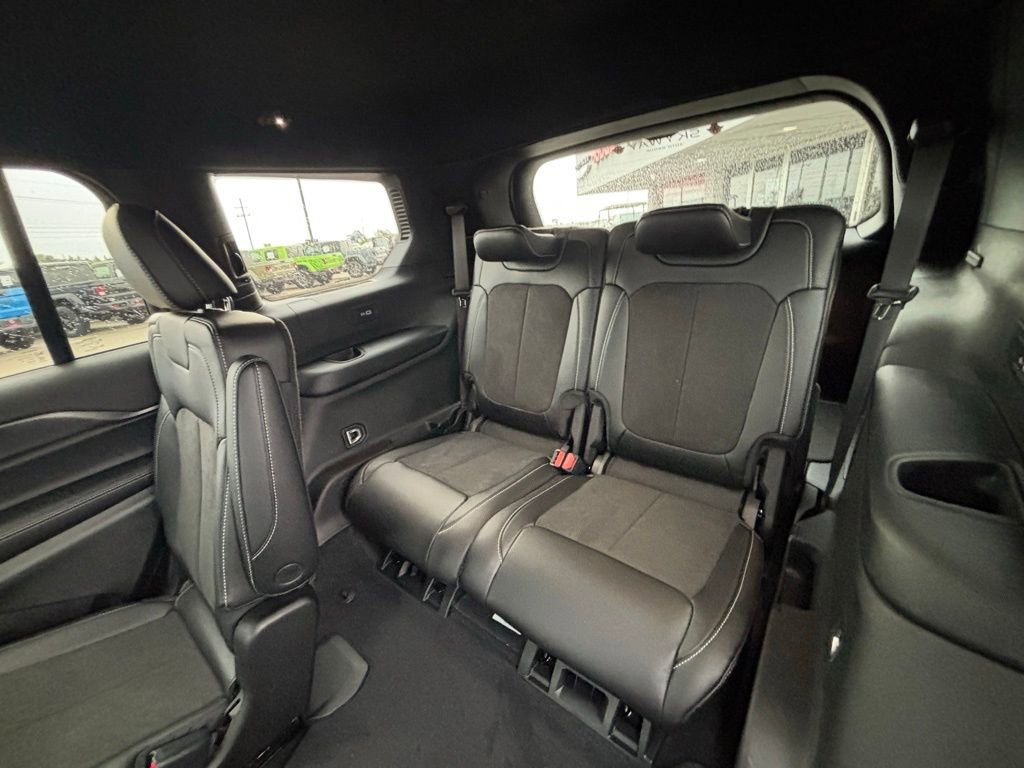 New 2025 Jeep Grand Cherokee L Altitude image 10