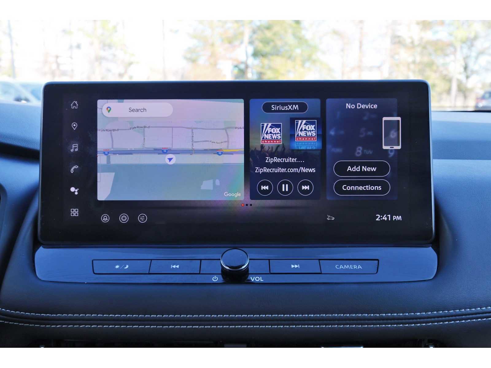 Used 2025 Nissan Rogue SL w/ Tech Package image 22