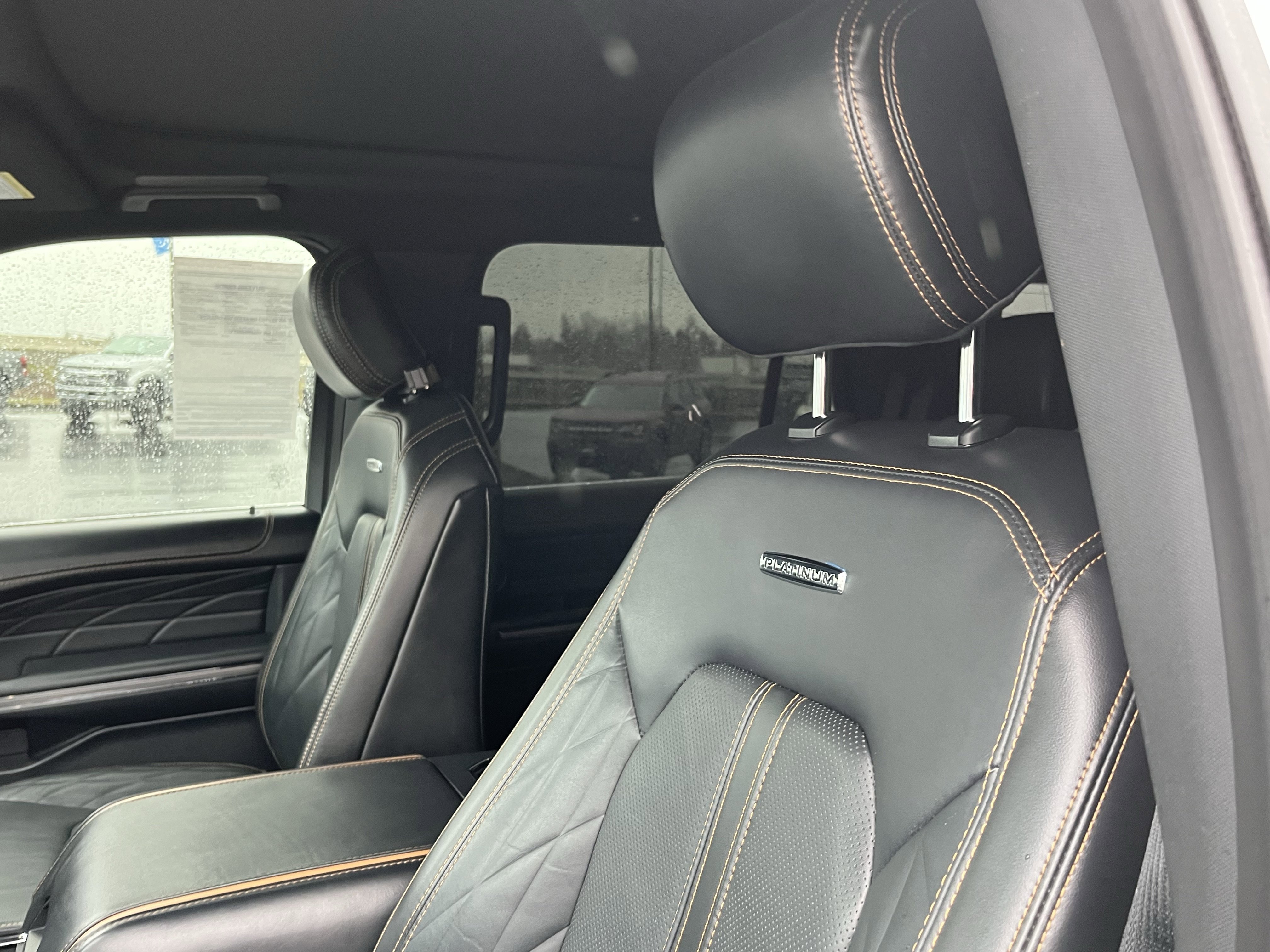 Certified 2022 Ford Expedition Platinum image 14