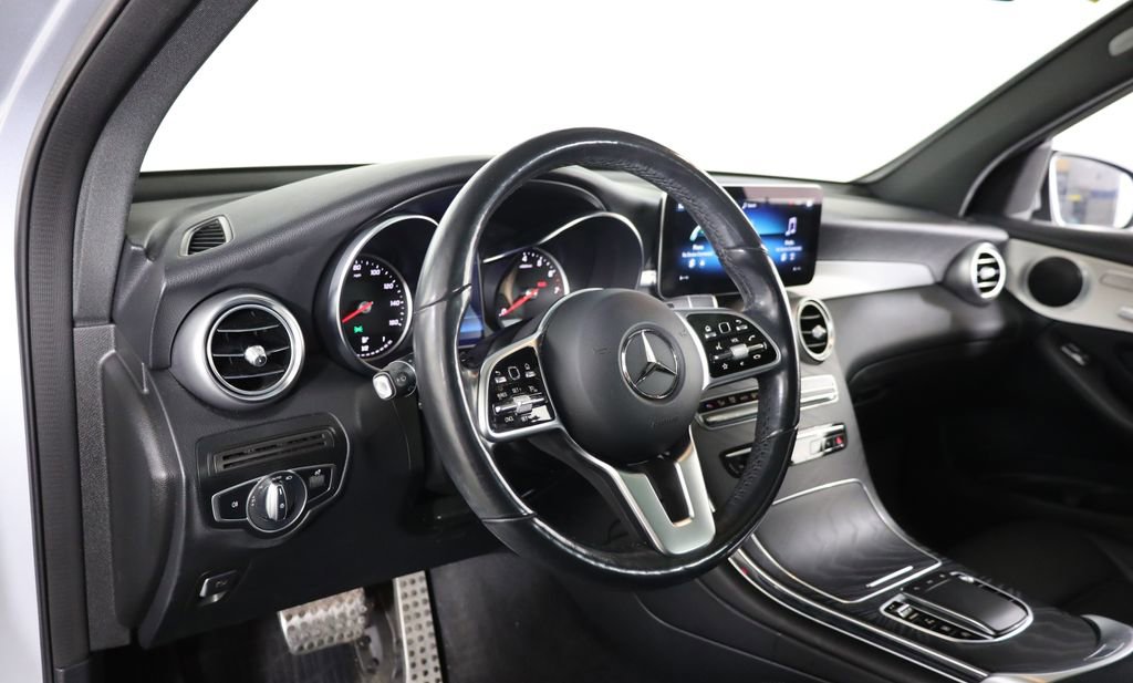Used 2022 Mercedes-Benz GLC 300 4MATIC image 29