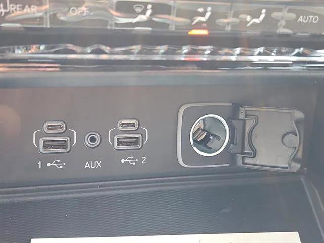 Certified 2025 Jeep Grand Cherokee L Limited w/ Luxury Tech Group II image 14