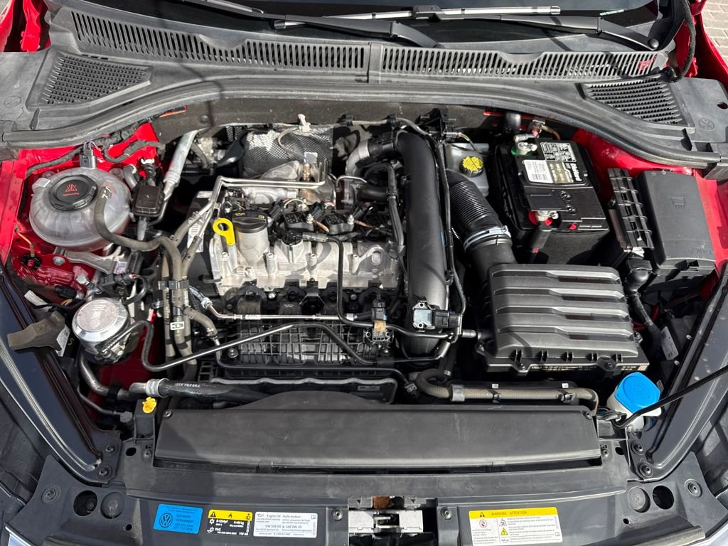 Certified 2021 Volkswagen Jetta R-Line image 24