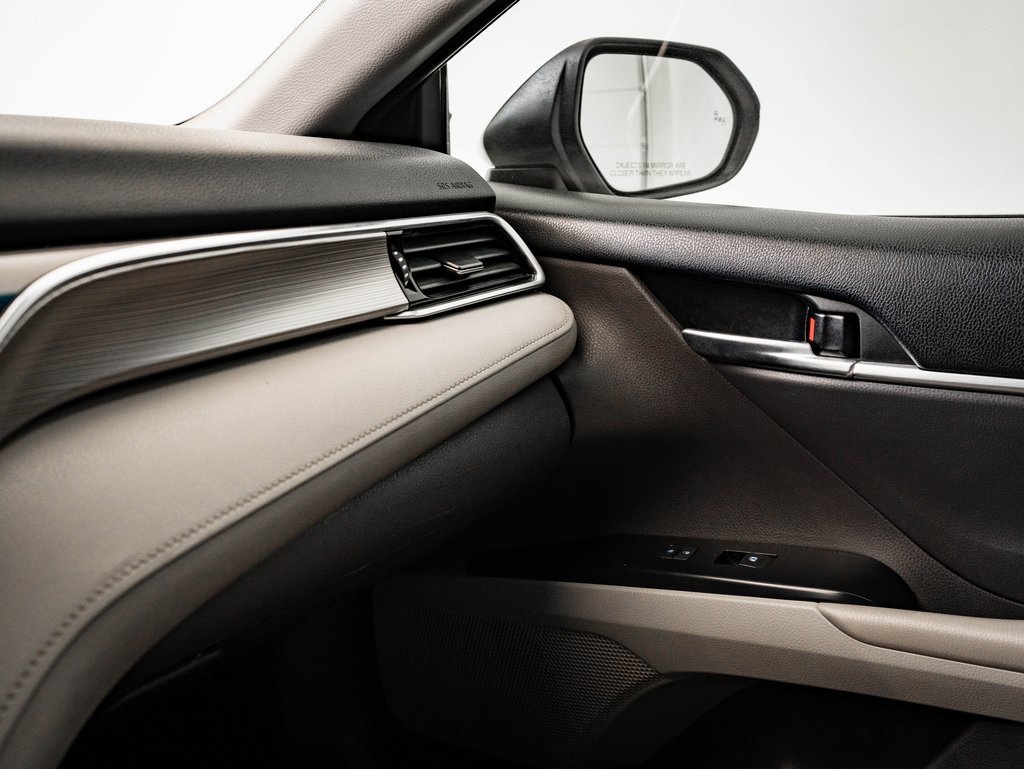 Used 2018 Toyota Camry SE image 38