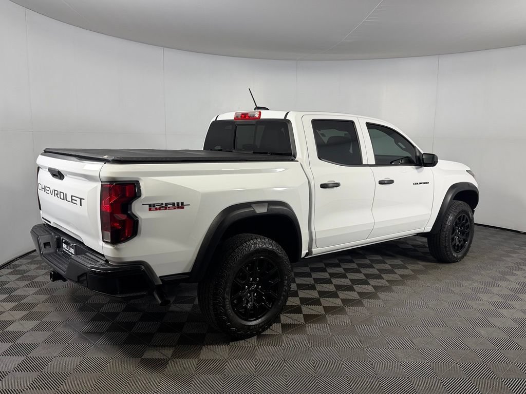 Used 2024 Chevrolet Colorado Trail Boss w/ Advanced Trailering Package AWD/4WD image 7