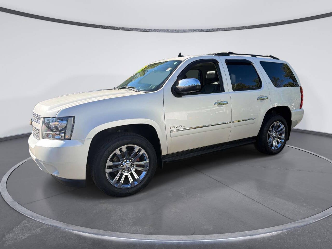 Used 2011 Chevrolet Tahoe LTZ AWD/4WD image 1
