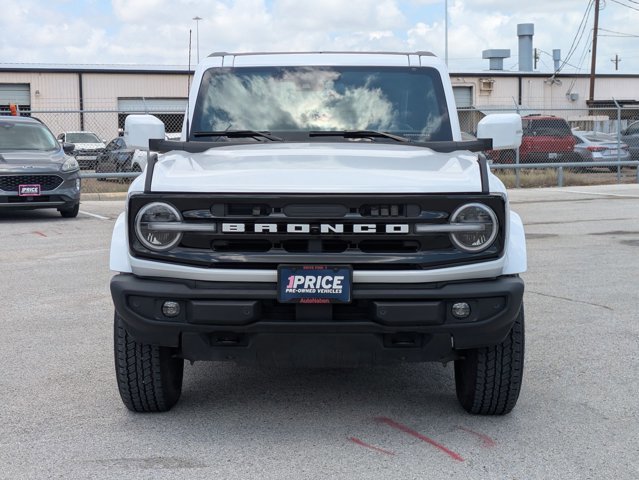 Used 2025 Ford Bronco Outer Banks AWD/4WD image 2