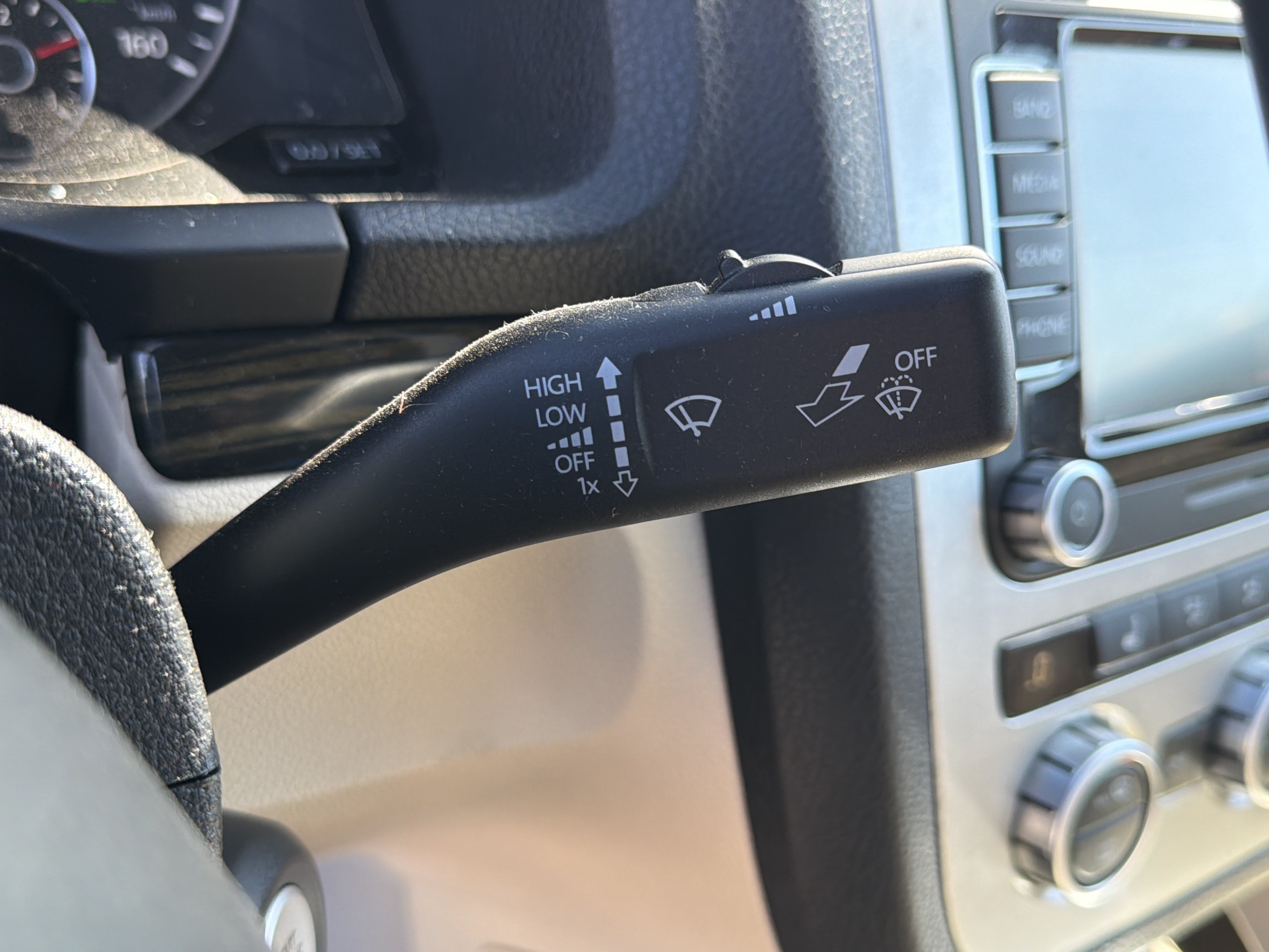 Used 2013 Volkswagen Eos Lux FWD image 16