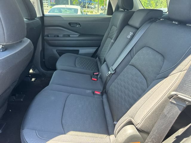 Used 2024 Nissan Pathfinder SV AWD/4WD image 20
