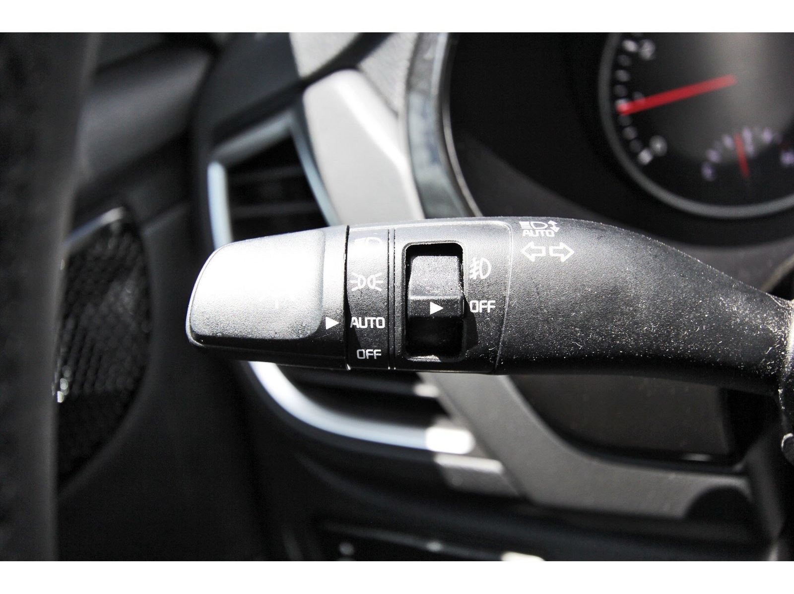 Used 2023 Kia Seltos SX AWD/4WD image 17
