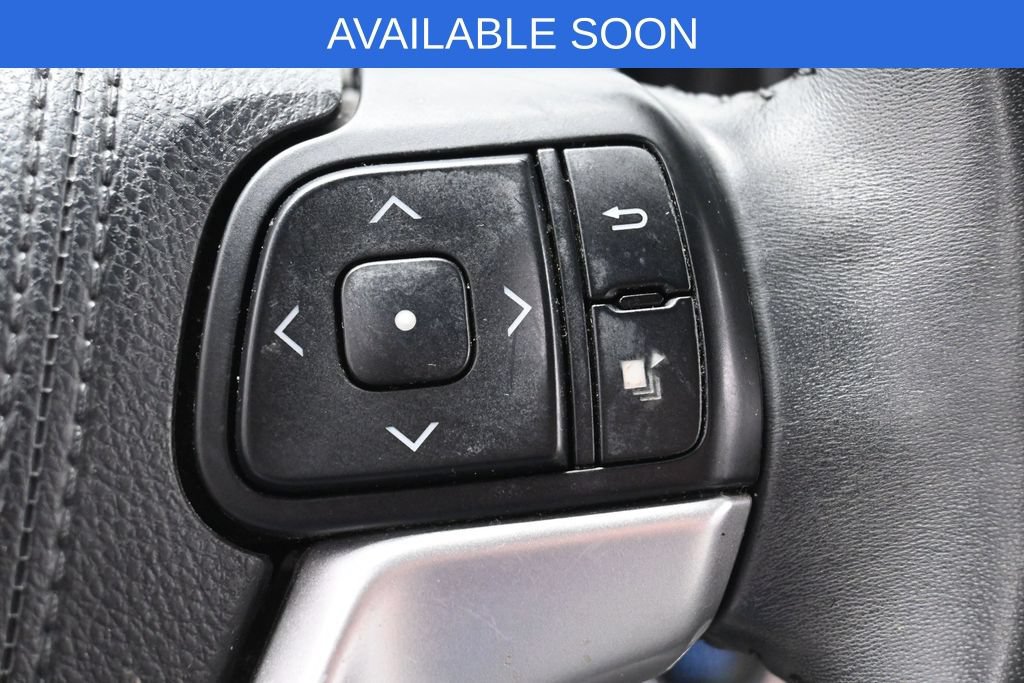 Used 2016 Toyota Highlander XLE AWD/4WD image 16