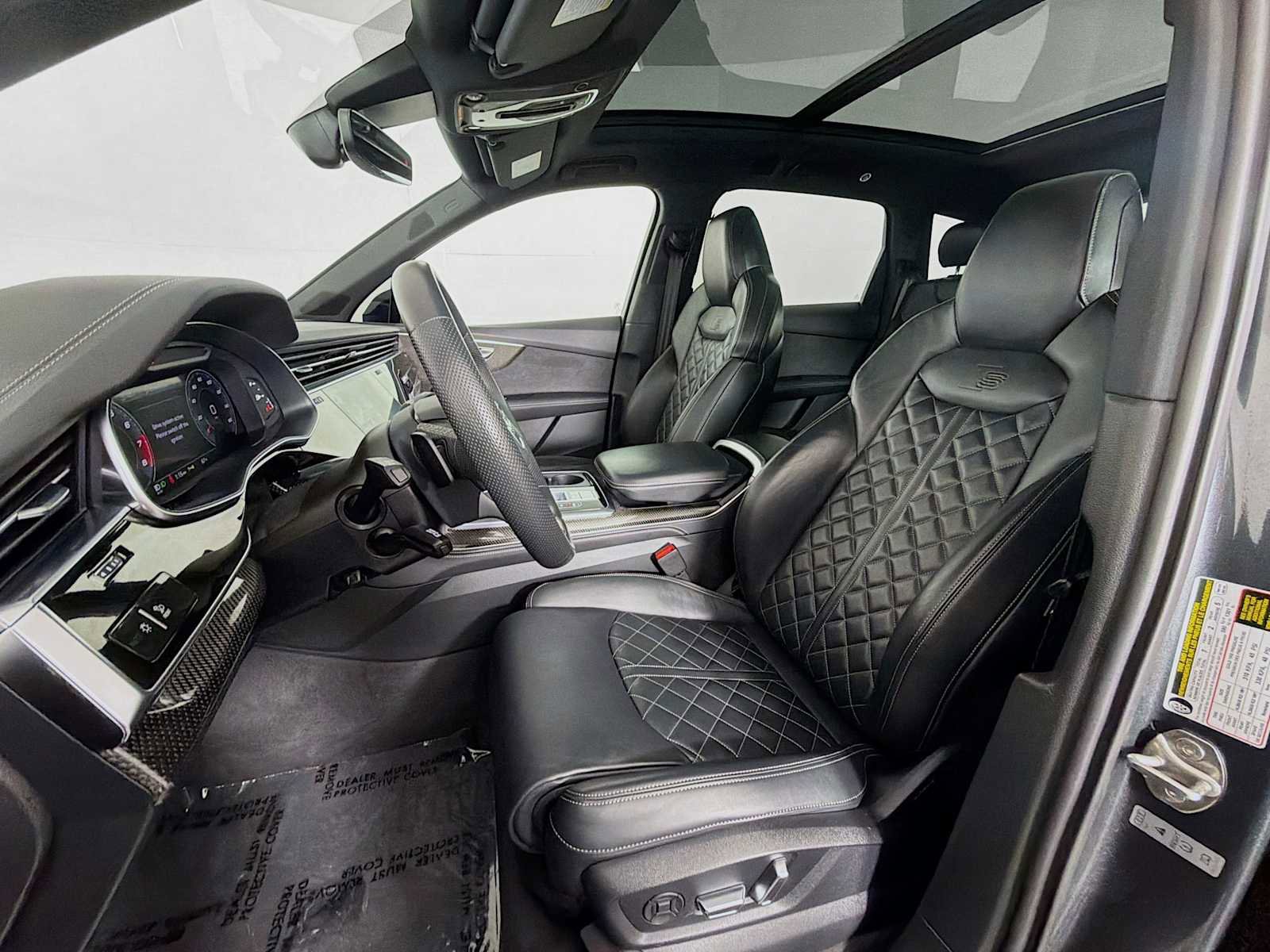 Used 2023 Audi SQ7 Premium Plus w/ Towing Package image 11