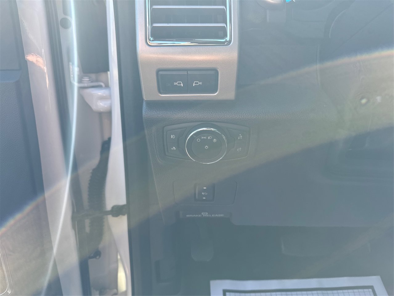 Used 2017 Ford F250 Lariat w/ Lariat Value Package image 18